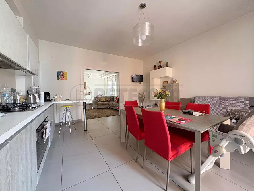 Immagine 2 di Pentalocale in vendita  a Marcianise