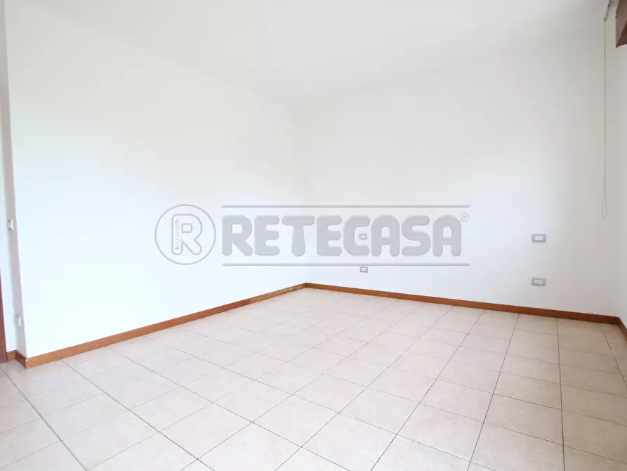 Immagine 14 di Bilocale in vendita  in Via Giovanni Falcone a Barbarano Mossano