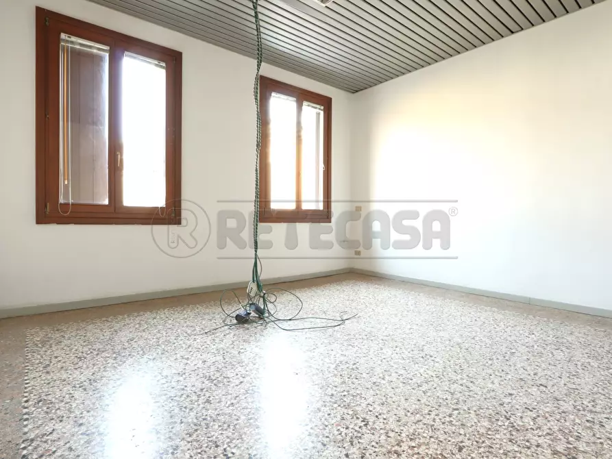 Immagine 13 di Ufficio in affitto  in Corso SS. Felice e Fortunato 3 a Vicenza