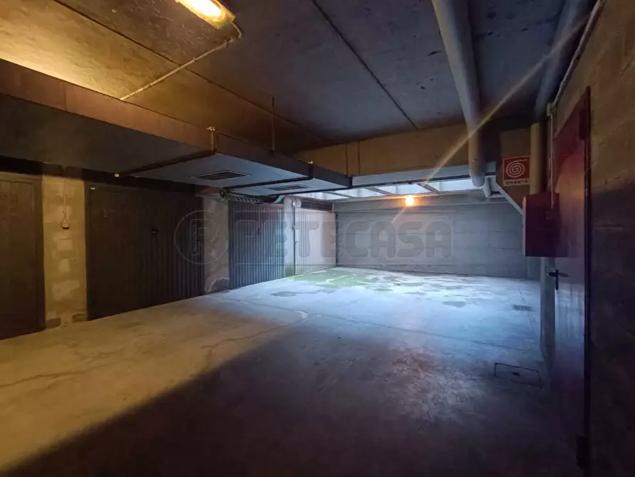 Immagine 3 di Garage in vendita  in Via Antiche Fornaci a Cremona