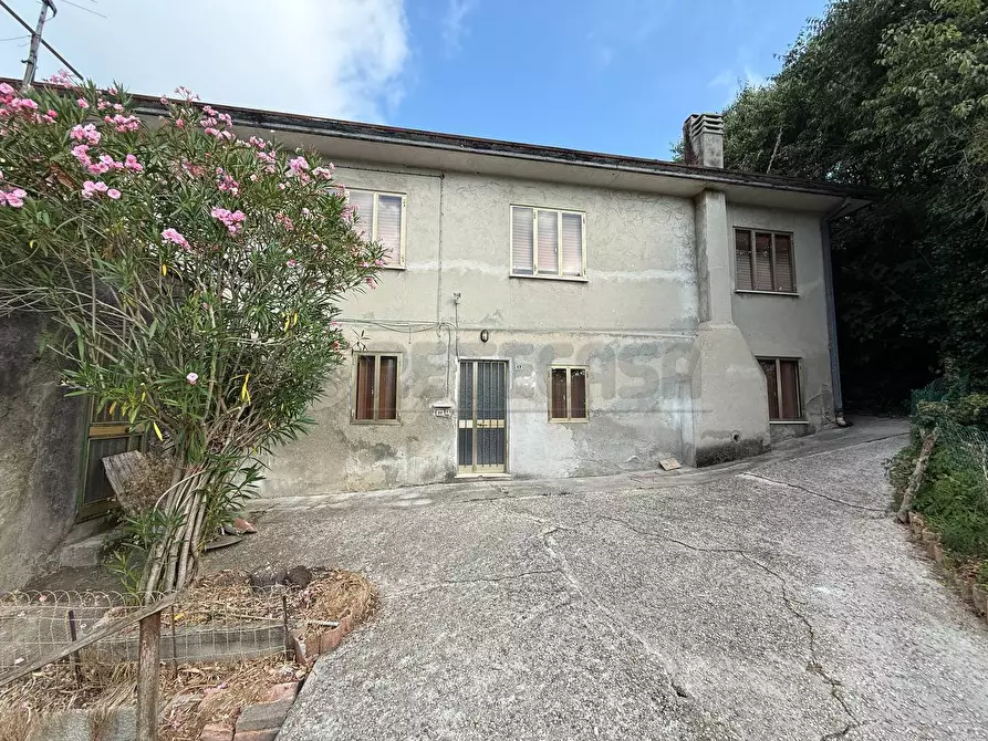 Immagine 1 di Porzione di casa in vendita  a Barbarano Mossano