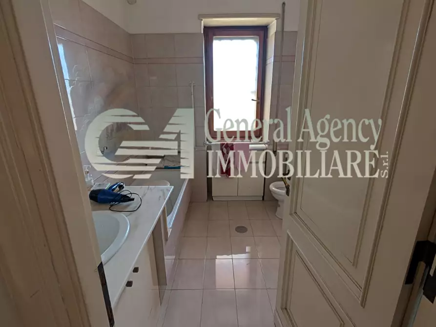 Immagine 48 di Appartamento in vendita  in VIALE DEI PRIMATI SPORTIVI 66 a Roma