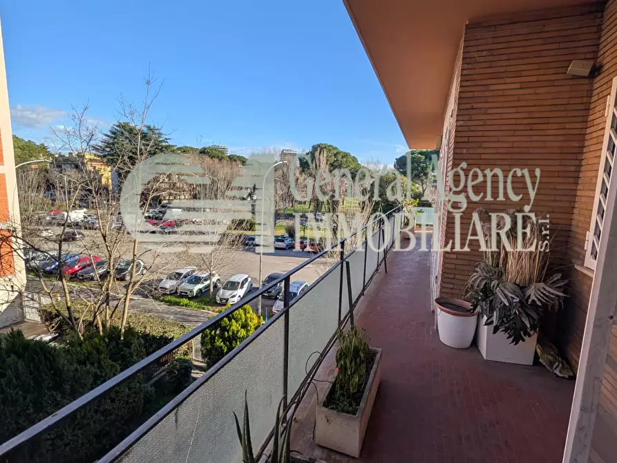 Immagine 53 di Appartamento in vendita  in VIALE DEI PRIMATI SPORTIVI 66 a Roma