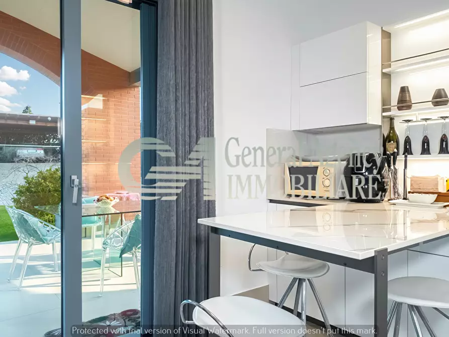 Immagine 12 di Villa in affitto  in Via Mario Mattoli a Roma