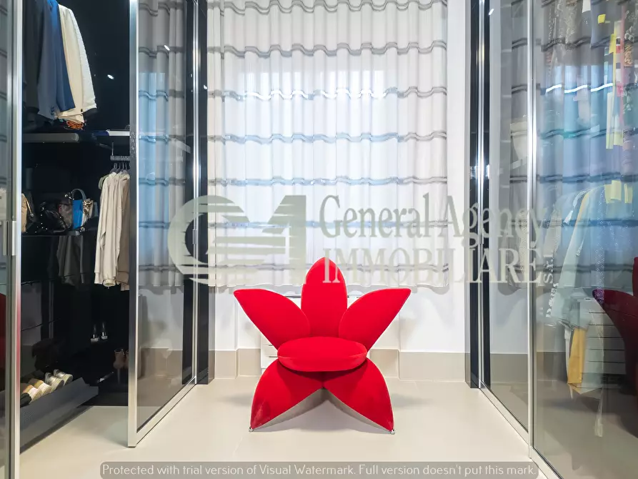 Immagine 16 di Villa in affitto  in Via Mario Mattoli a Roma