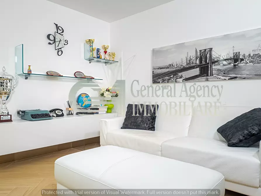 Immagine 66 di Villa in affitto  in Via Mario Mattoli a Roma