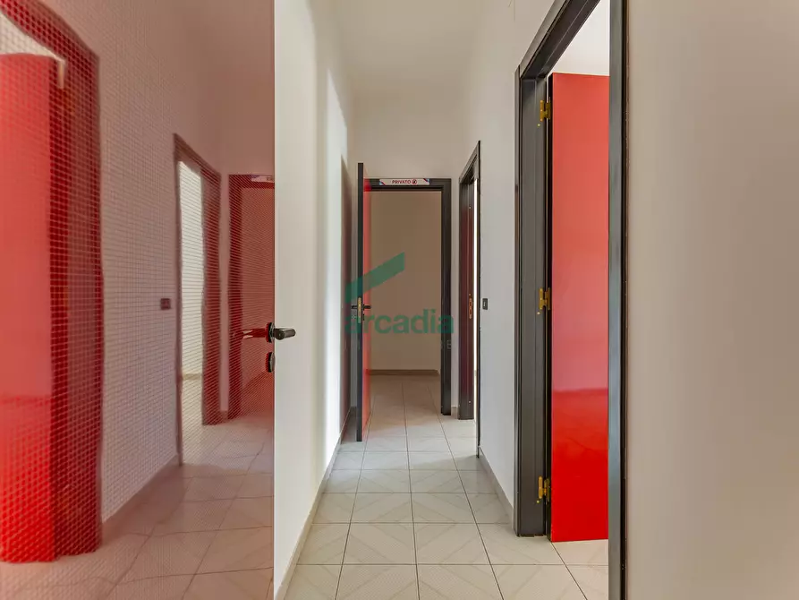 Immagine 7 di Ufficio in vendita  in Via Camillo Rosalba 49 a Bari