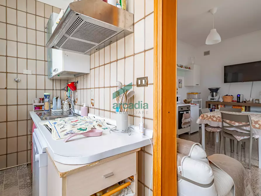 Immagine 11 di Casa indipendente in vendita  in Via Gabriele D'Annunzio 11 a Triggiano