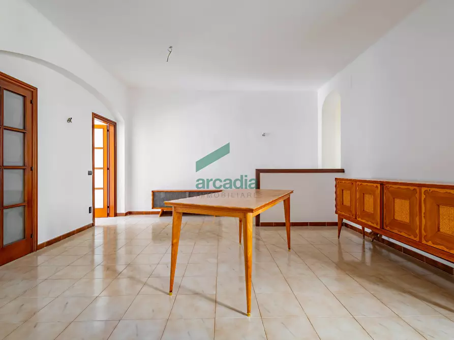 Immagine 8 di Quadrilocale in vendita  in Viale Japigia 42 a Bari