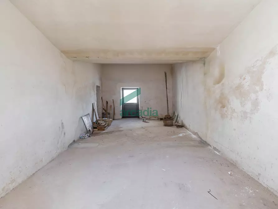 Immagine 42 di Appartamento in vendita  in Piazza Nicola e Costa 13 a Castellana Grotte