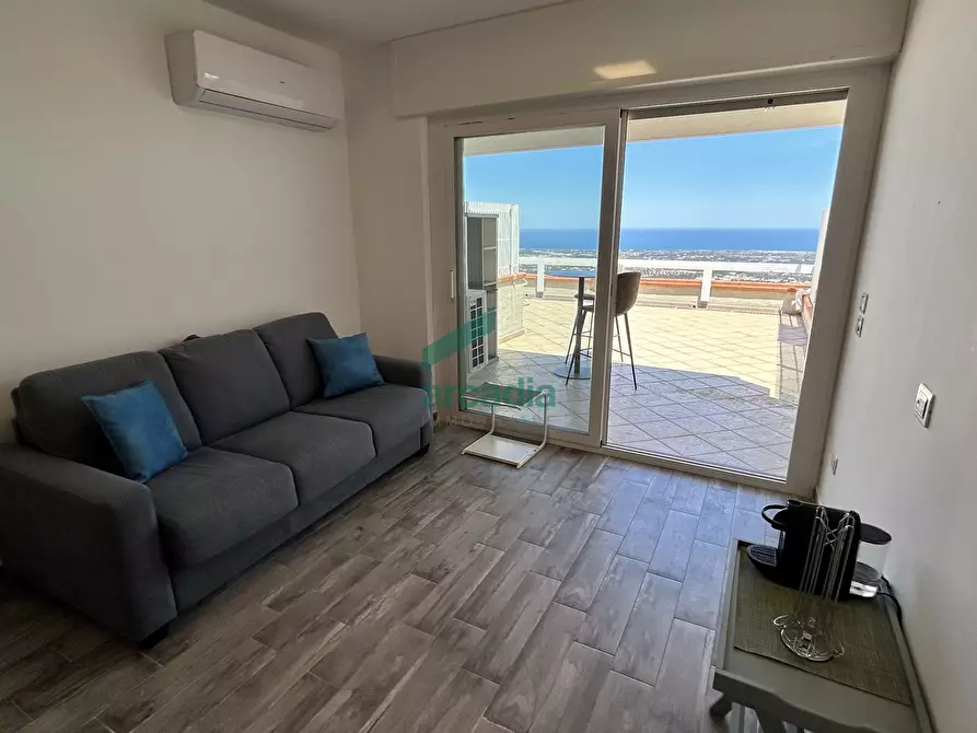 Immagine 18 di Monolocale in vendita  in Viale delle Querce 3 a Fasano