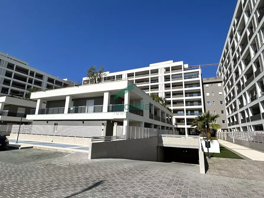 Immagine 20 di Bilocale in affitto  in Via Giovanni Amendola 156 a Bari