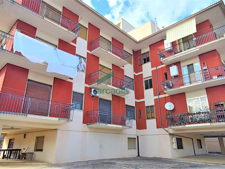 Immagine 19 di Pentalocale in vendita  in Via Pietro Carenza 20 a Turi