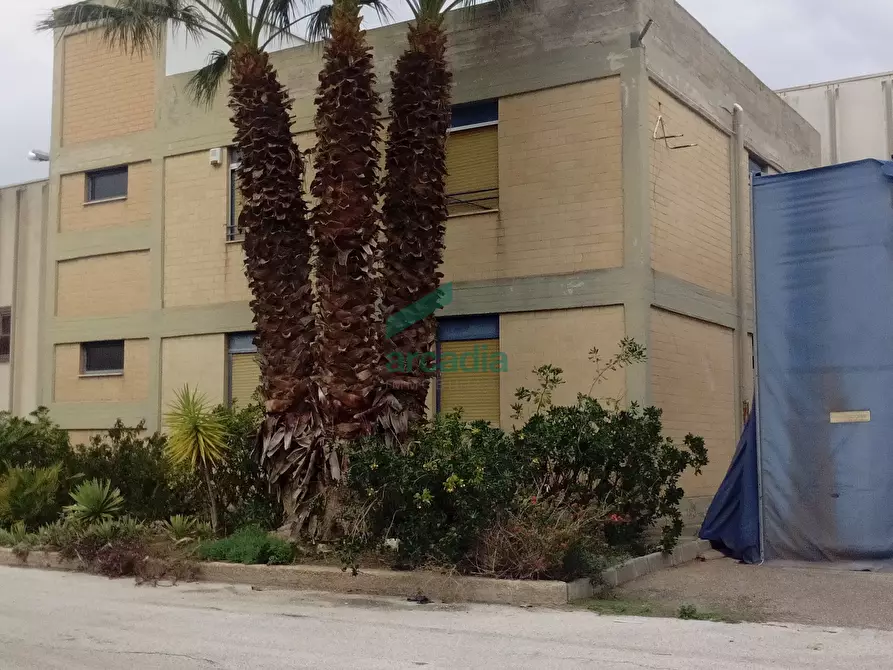 Immagine 1 di Attività artigianale in affitto  in SP231 KM 3,800 a Bitonto