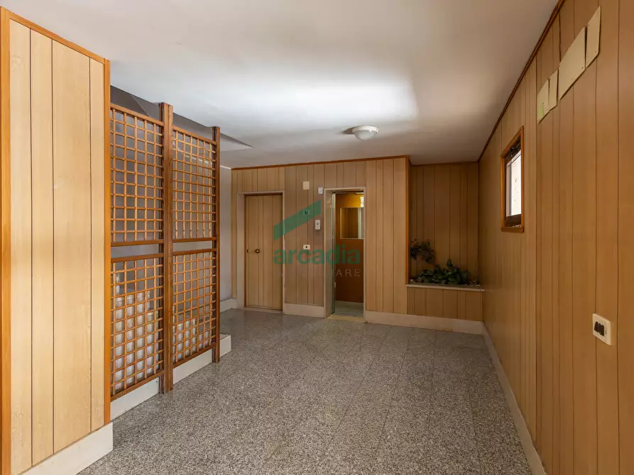 Immagine 31 di Quadrilocale in vendita  in Via Rosario Livatino 9 a Bari