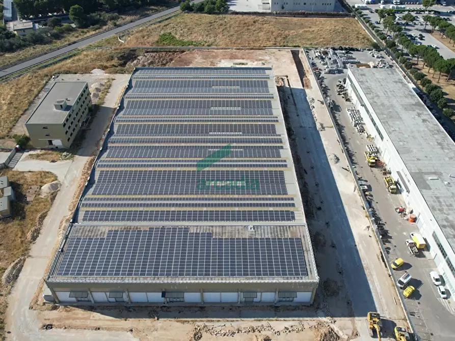 Immagine 10 di Attività artigianale in vendita  in Via delle Violette 12 a Modugno