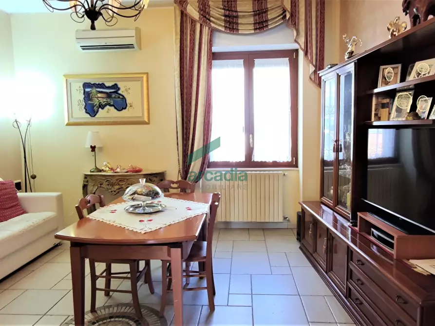 Immagine 16 di Trilocale in vendita  in Via Peucetia 72 a Bari