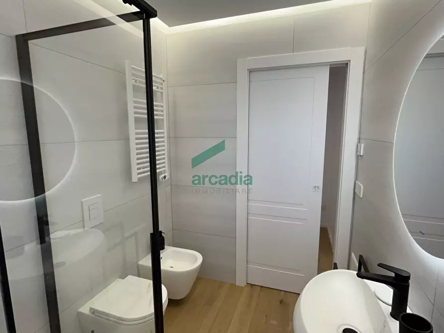 Immagine 9 di Bilocale in affitto  in Via Giovanni Amendola 156 a Bari