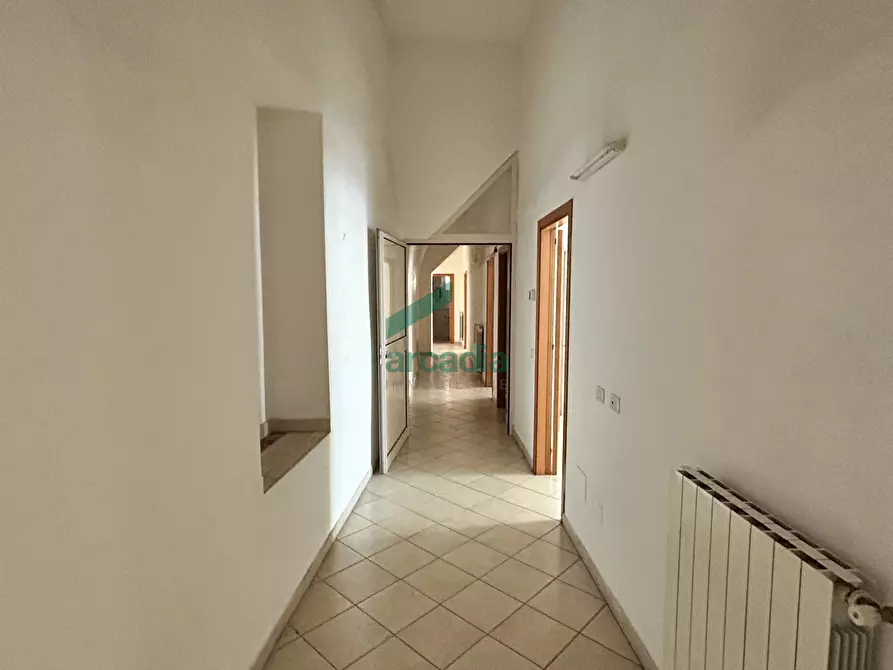 Immagine 7 di Locale commerciale in affitto  in Via Bellino 4 a Bitritto