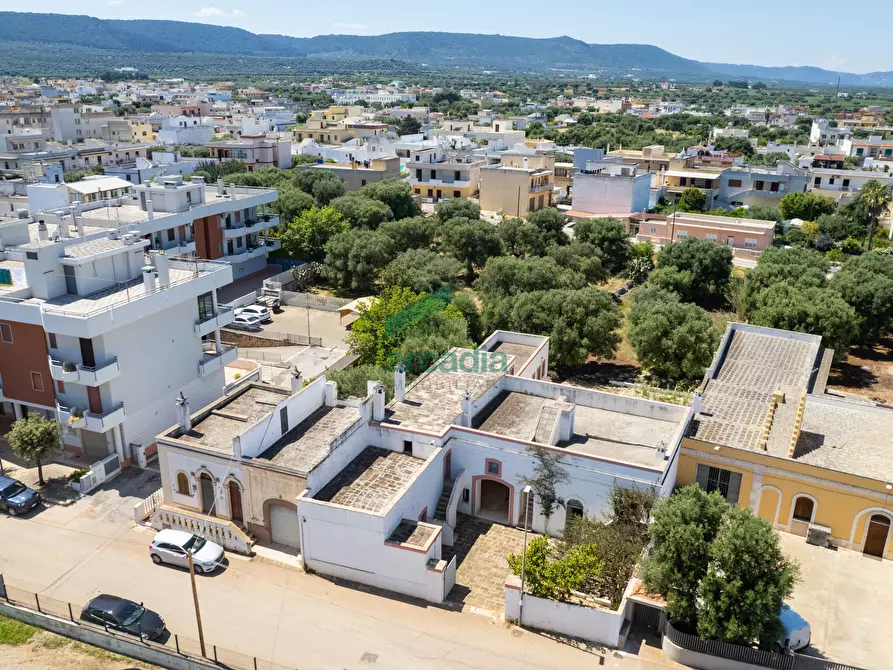 Immagine 9 di Rustico / casale in vendita  in Via Teano 58 a Fasano