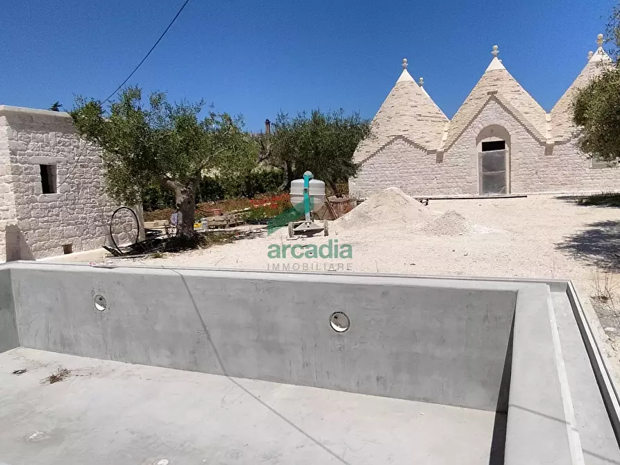 Immagine 36 di Rustico / casale in vendita  in Via Coreggia a Alberobello