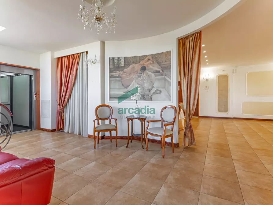 Immagine 30 di Villa in vendita  in Strada Vicinale Vecchia di Matera 369 a Gioia Del Colle
