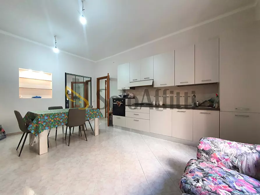 Immagine 5 di Trilocale in affitto  a Catanzaro