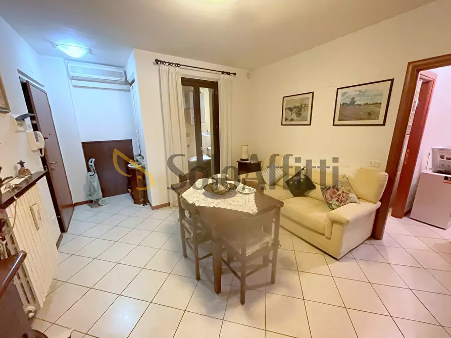 Immagine 2 di Bilocale in affitto  a Osimo