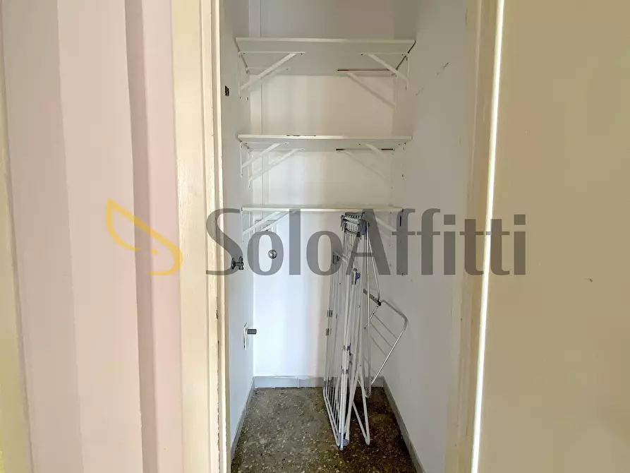 Immagine 13 di Stanza singola in affitto  in via Edoardo Jenner 45 a Roma