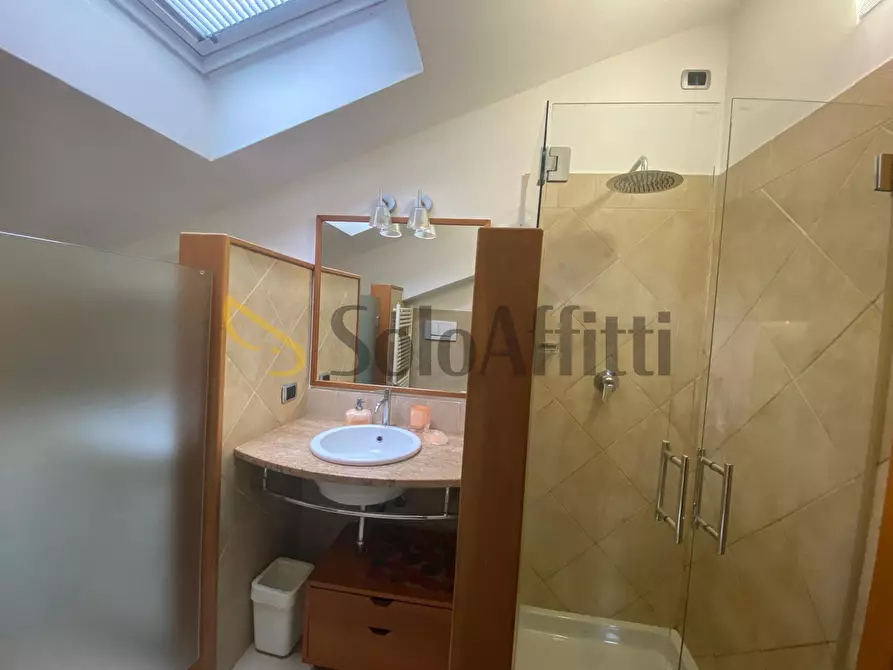 Immagine 19 di Attico in affitto  in Via Sebastiano Vanzi 18 a Rimini