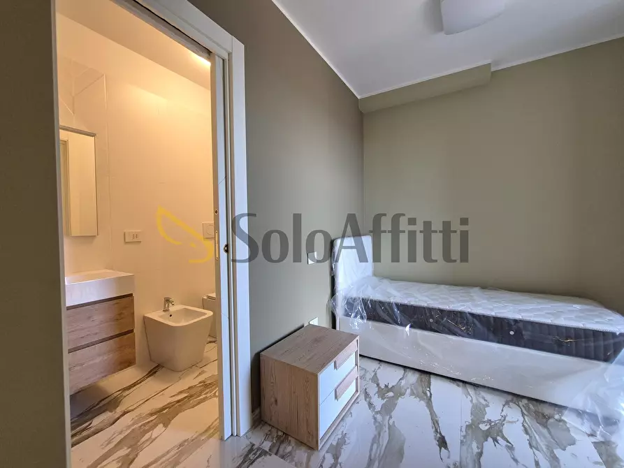 Immagine 14 di Quadrilocale in affitto  a Catanzaro