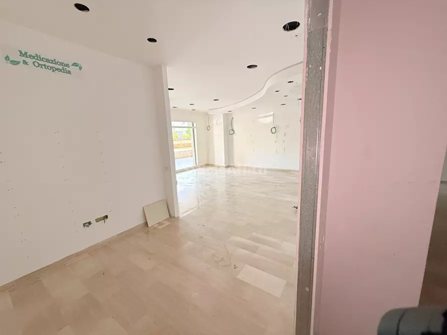 Immagine 12 di Locale commerciale in affitto  in Via Domenico di Giura 179 a Potenza