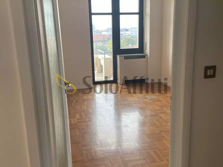 Immagine 6 di Trilocale in affitto  in Corso Galileo Ferraris a Torino