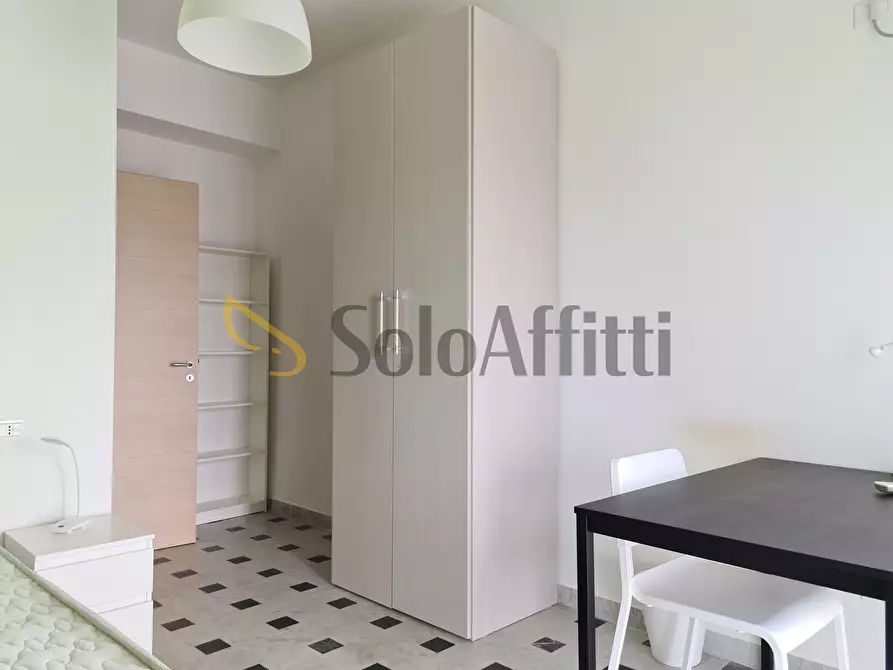 Immagine 8 di Stanza singola in affitto  a Catanzaro