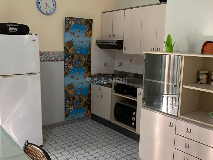 Immagine 7 di Bilocale in affitto  a Giardini-Naxos