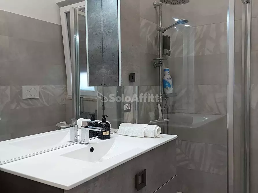 Immagine 17 di Trilocale in affitto  in Via Carlo Fecia di Cossato a Fiumicino