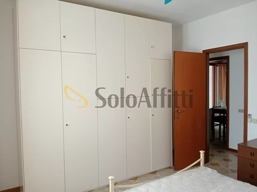 Immagine 13 di Quadrilocale in affitto  a Falconara Marittima