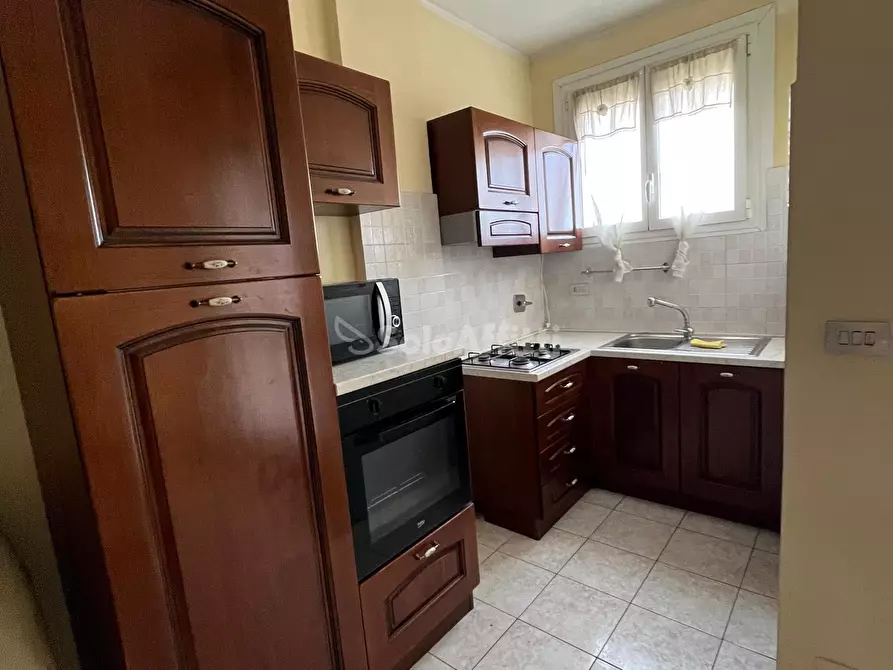 Immagine 10 di Bilocale in affitto  in Via Trieste a Rivalta Di Torino