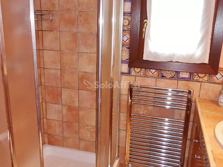 Immagine 29 di Villetta a schiera in affitto  in Via Fiorenzuola di Focara a Fiumicino