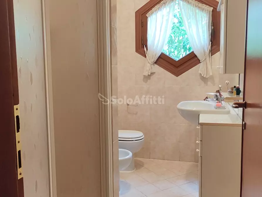 Immagine 10 di Trilocale in affitto  in VIA GUARDI 50 a Cinisello Balsamo