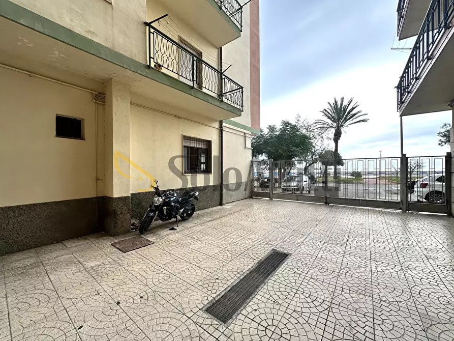 Immagine 3 di Locale commerciale in affitto  in Via Lungomare Stefano Pugliese 31 a Catanzaro