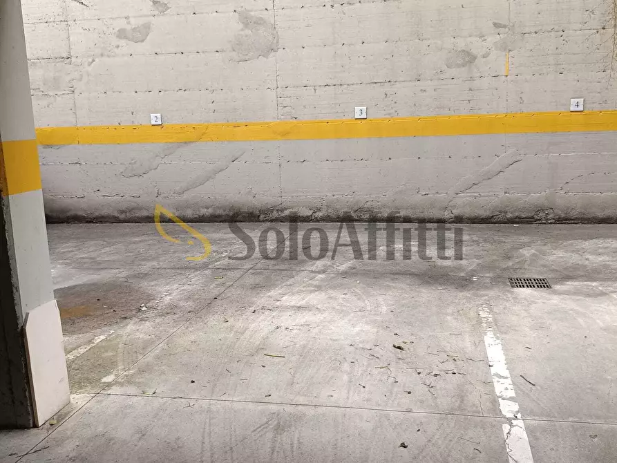 Immagine 15 di Trilocale in affitto  in Piazza Monsignor Lionello Berti 20 a Roma