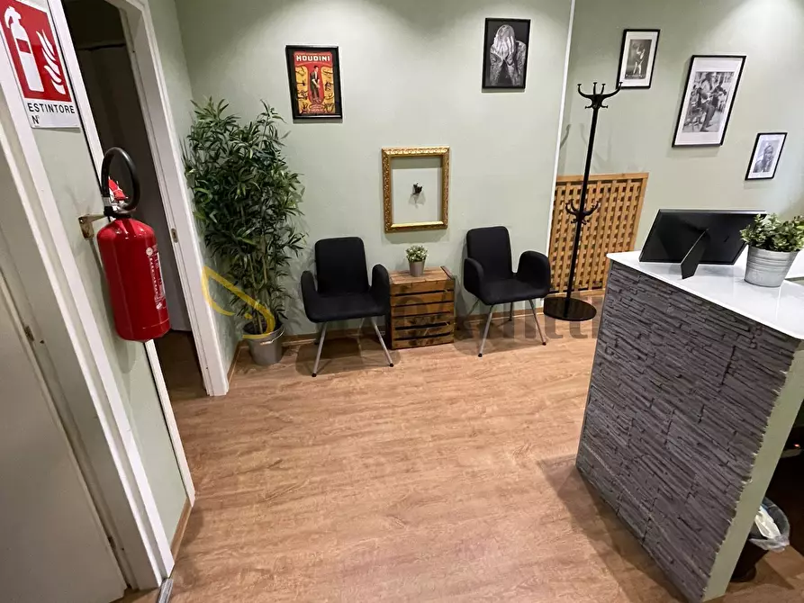 Immagine 8 di Locale commerciale in affitto  in Via Gradisca 7 a Rivoli