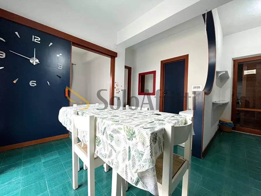 Immagine 15 di Trilocale in affitto  a Montauro