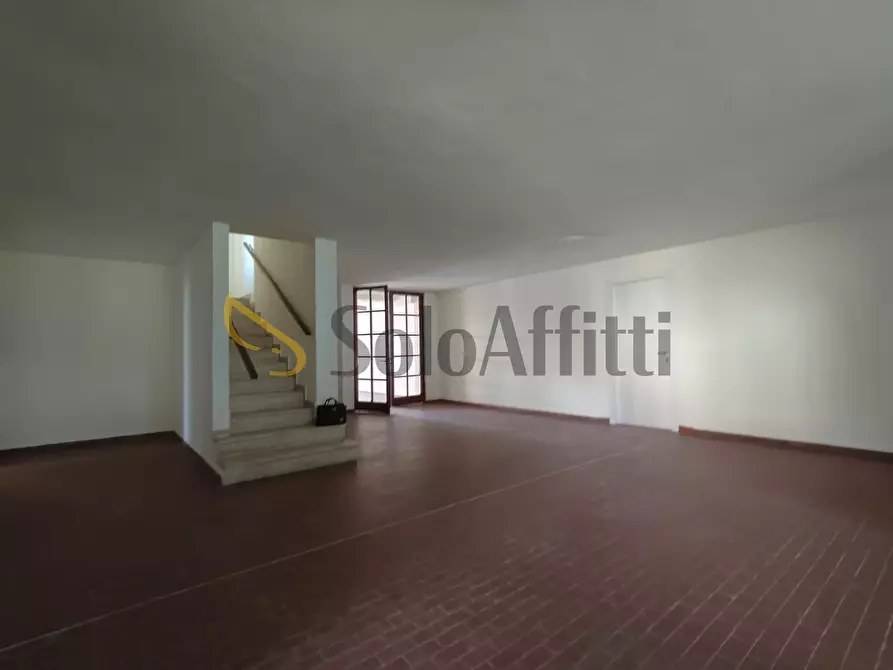 Immagine 27 di Villa in affitto  a Marnate