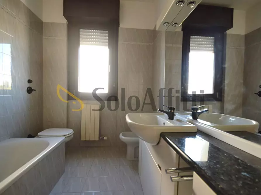 Immagine 17 di Trilocale in affitto  in Via Marche 2a a Pieve Emanuele