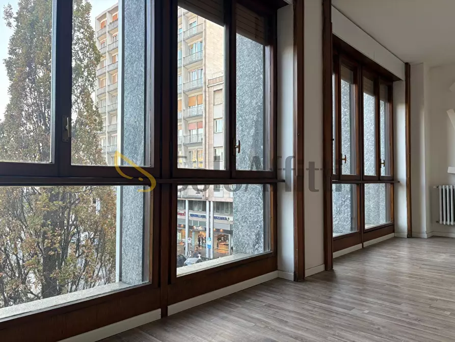 Immagine 9 di Ufficio in affitto  a Busto Arsizio