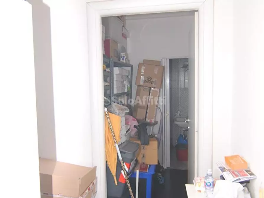 Immagine 10 di Locale commerciale in affitto  in Corso Amedeo 100 a Livorno