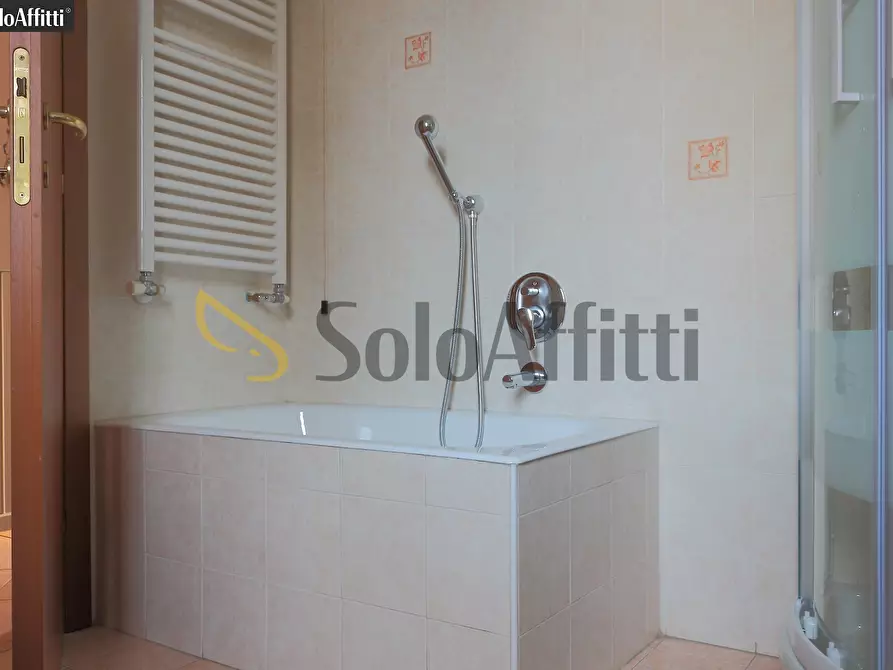 Immagine 19 di Trilocale in affitto  in Via Alessandro Volta 48 a Desio