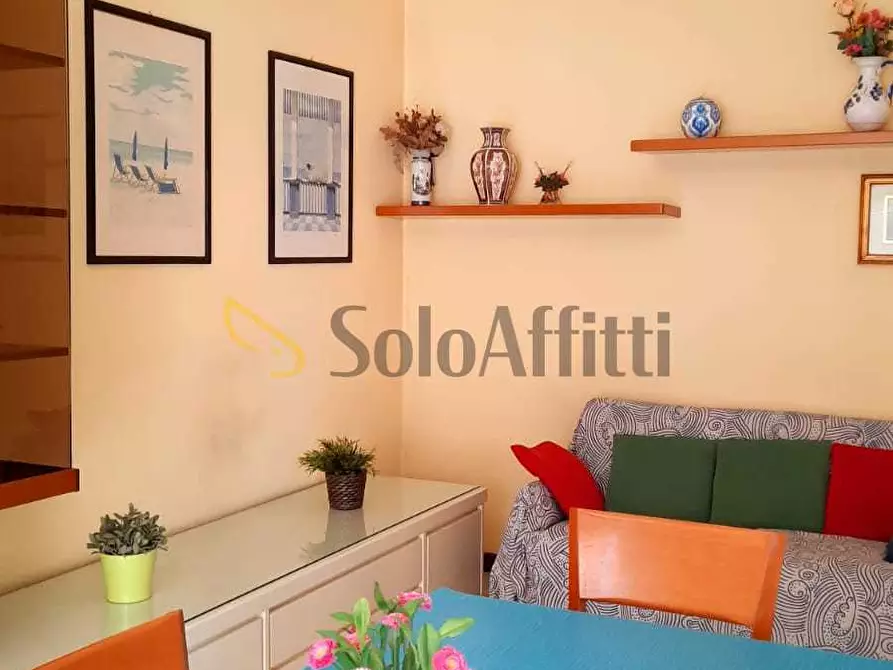 Immagine 2 di Bilocale in affitto  in Via Oliviero Limonta a Cinisello Balsamo
